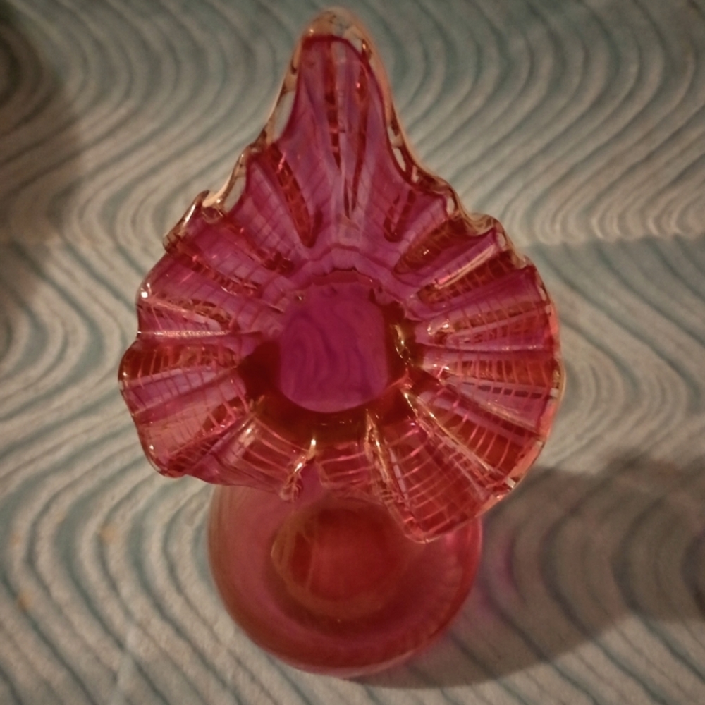 1940s Fenton Jack in the pulpit vase